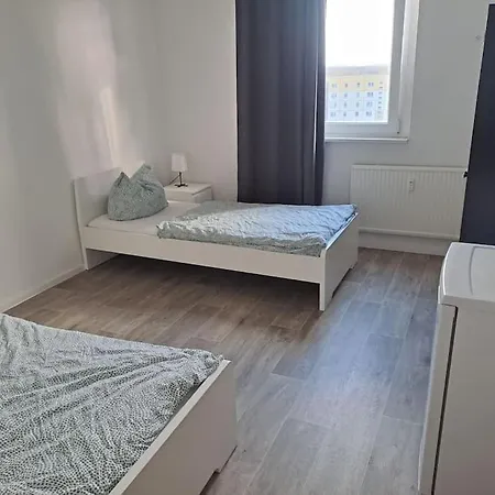 Uk421 Monteurwohnung In * مورس